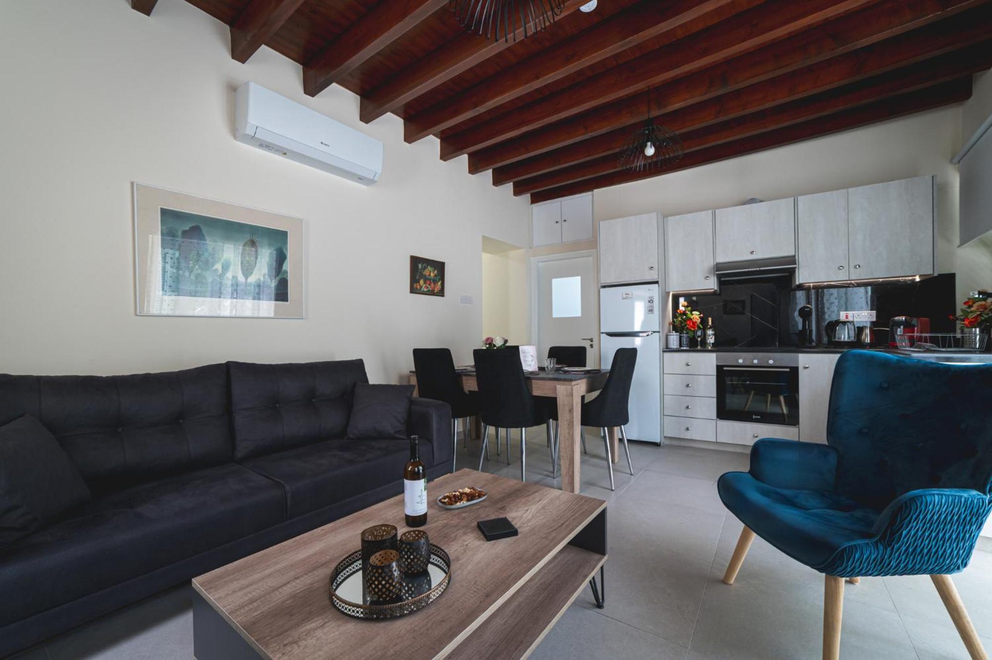 Elite Luxury Suites Omodos Exterior photo