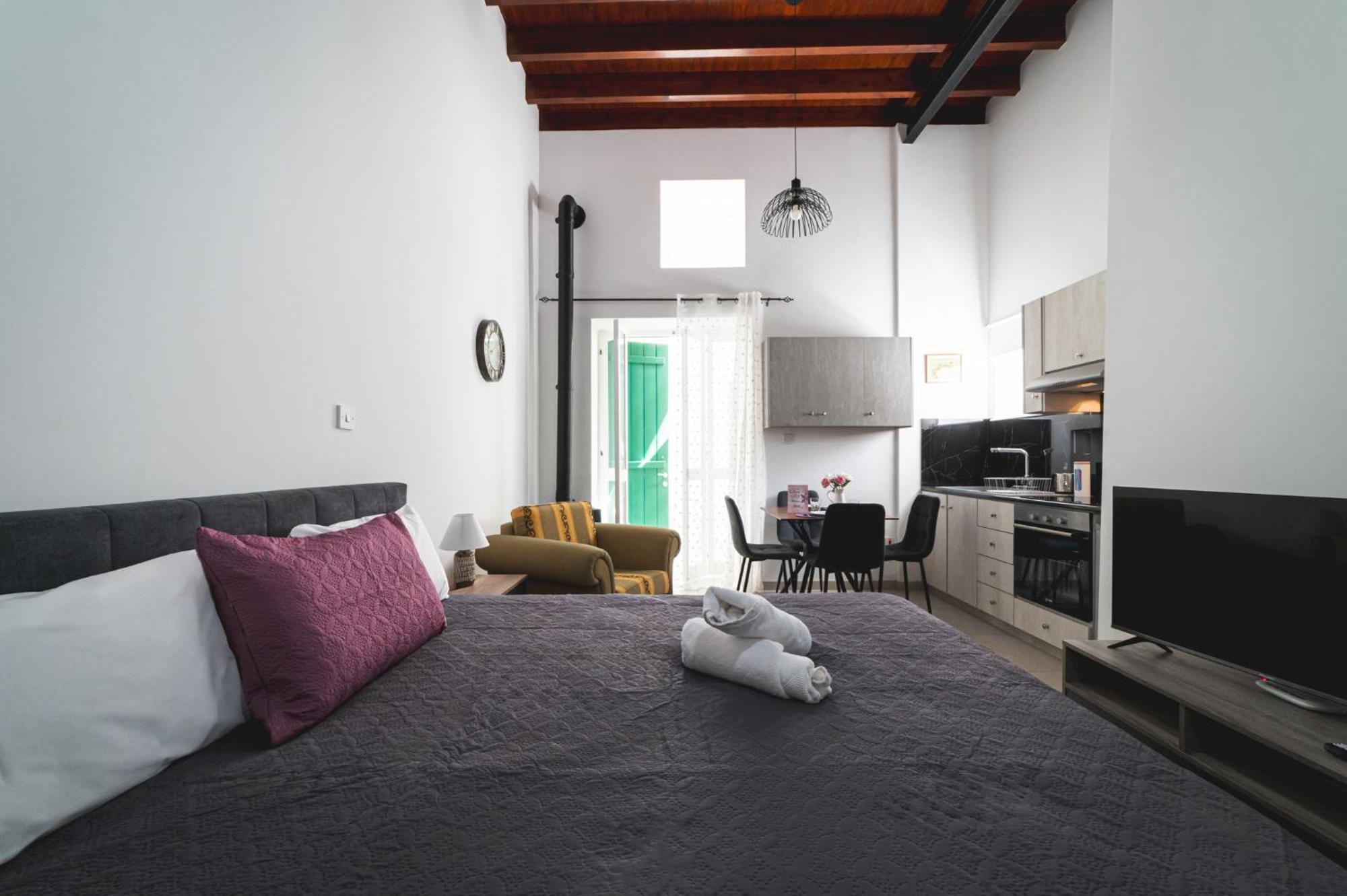 Elite Luxury Suites Omodos Exterior photo
