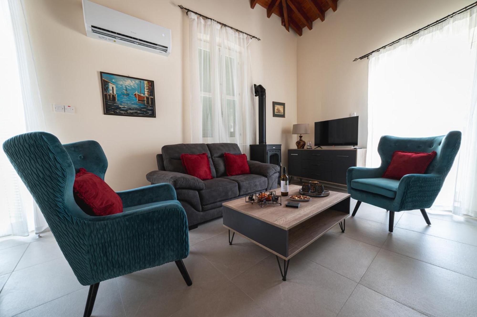 Elite Luxury Suites Omodos Exterior photo