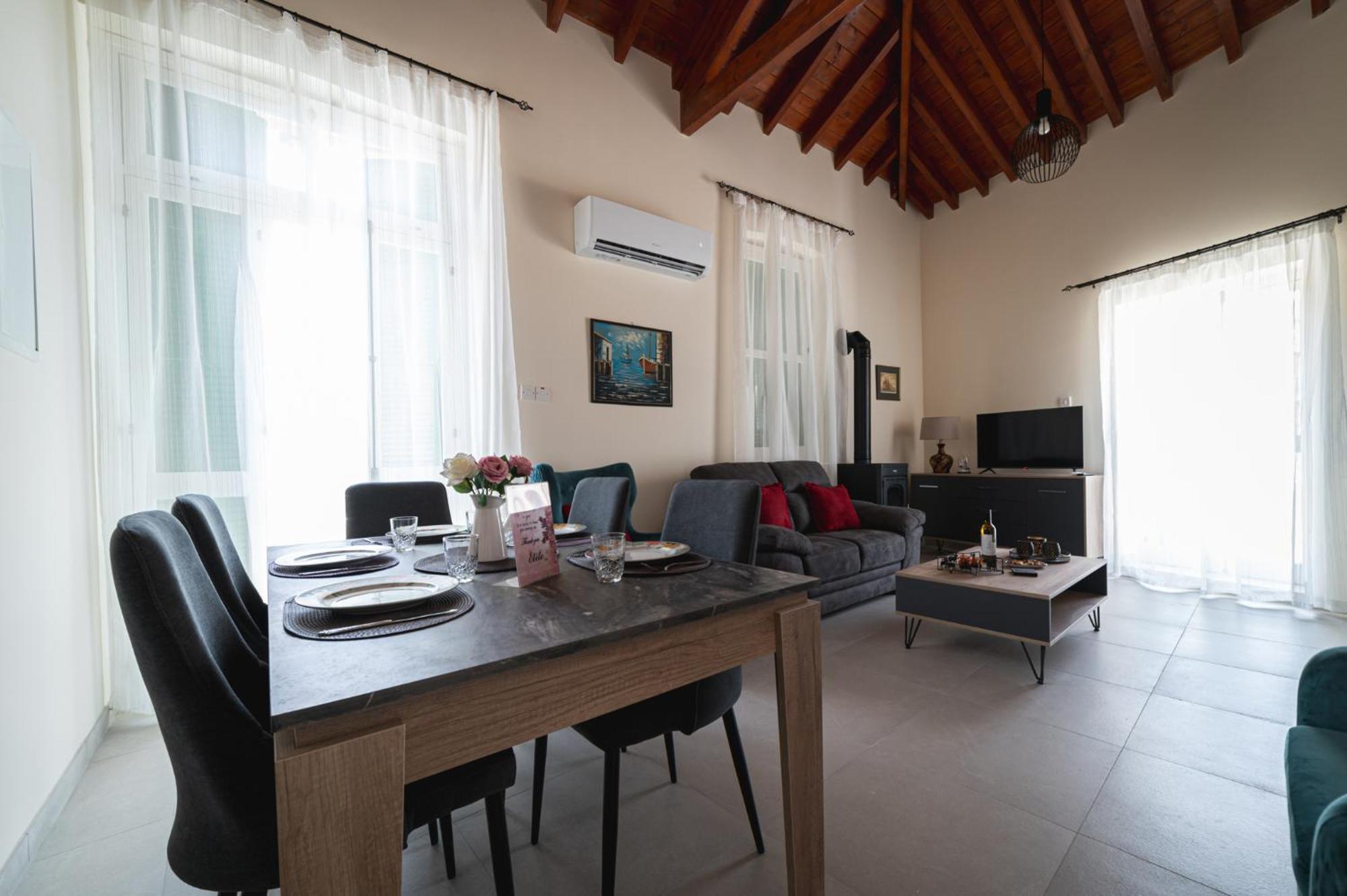 Elite Luxury Suites Omodos Exterior photo