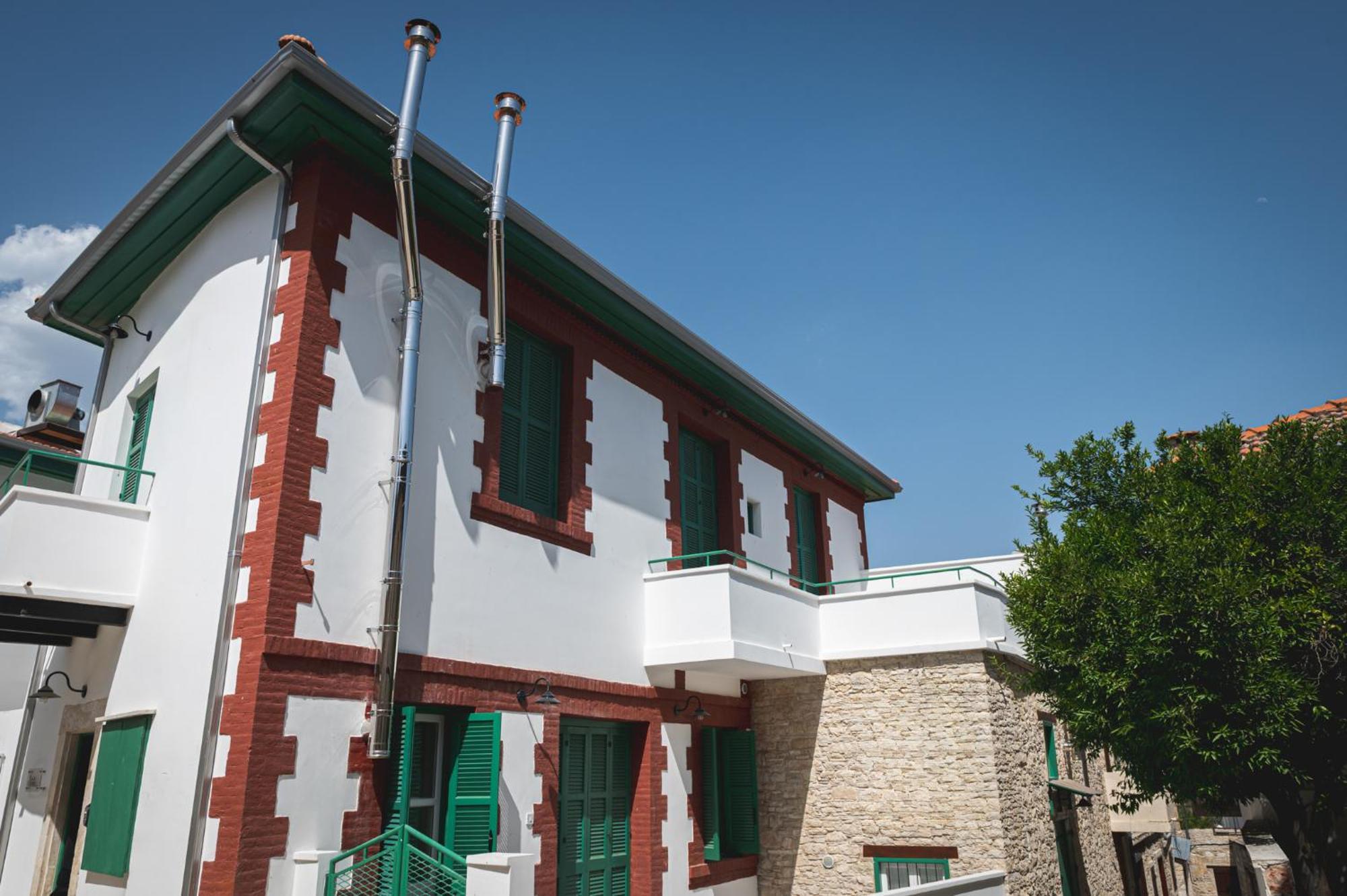 Elite Luxury Suites Omodos Exterior photo